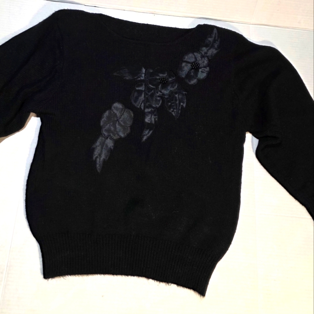Vintage 80's Black Knit Sweater Womans Size M Beads Shoulder Pads Fall Winter